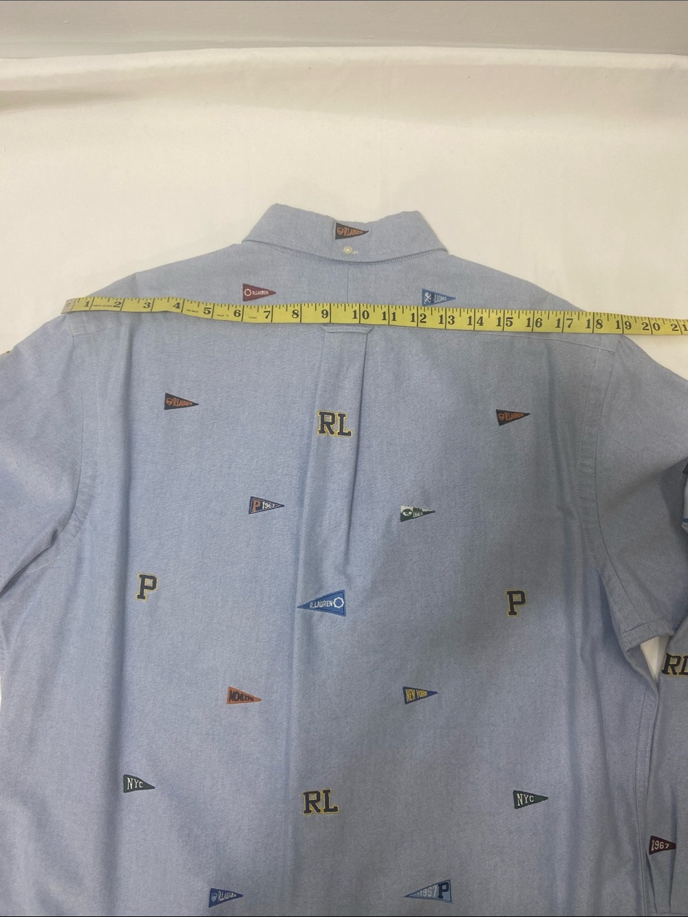 Ralph Lauren Light Blue ButtonDown Oxford Shirt with Embroidered Pennants.Size-L - Picture 4 of 14
